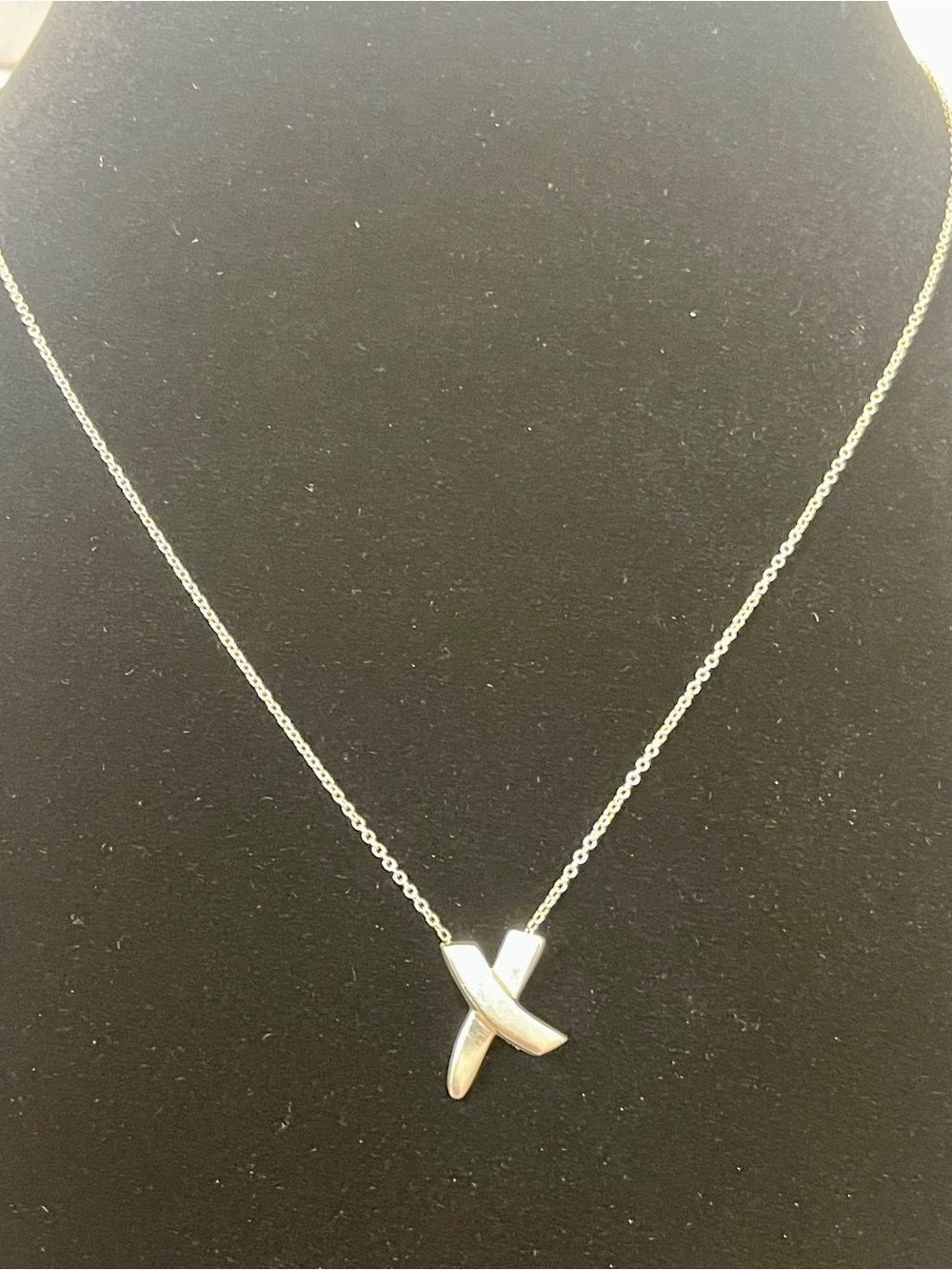 🩵Tiffany & Co 925 Sterling Silver 'X' Pendant Necklace with a Box